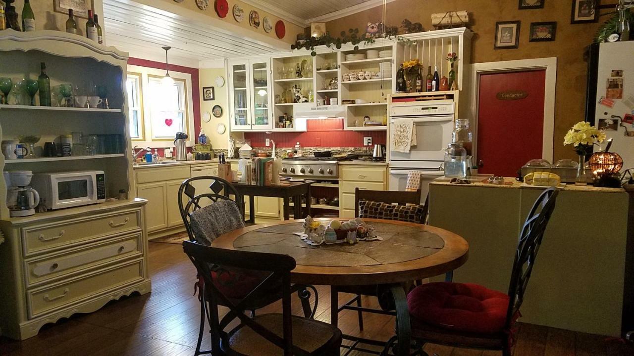 1890 Karcher Haus Llano エクステリア 写真